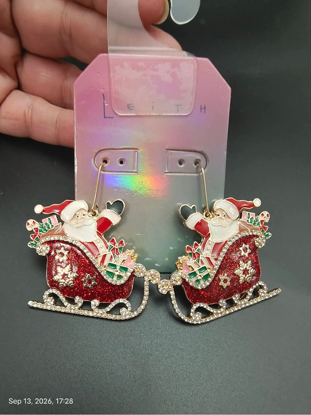 NWOT Leith Christmas Santa On Sleigh With Presents Earrings